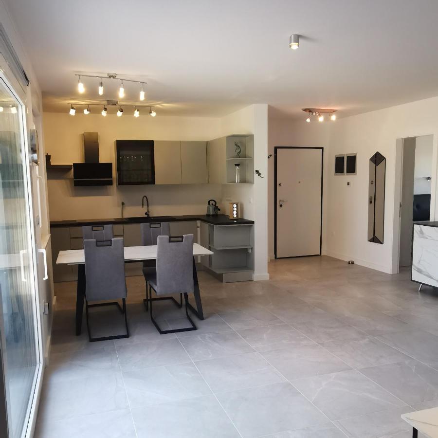 Volme Pool Apartment บานโจเล ภายนอก รูปภาพ